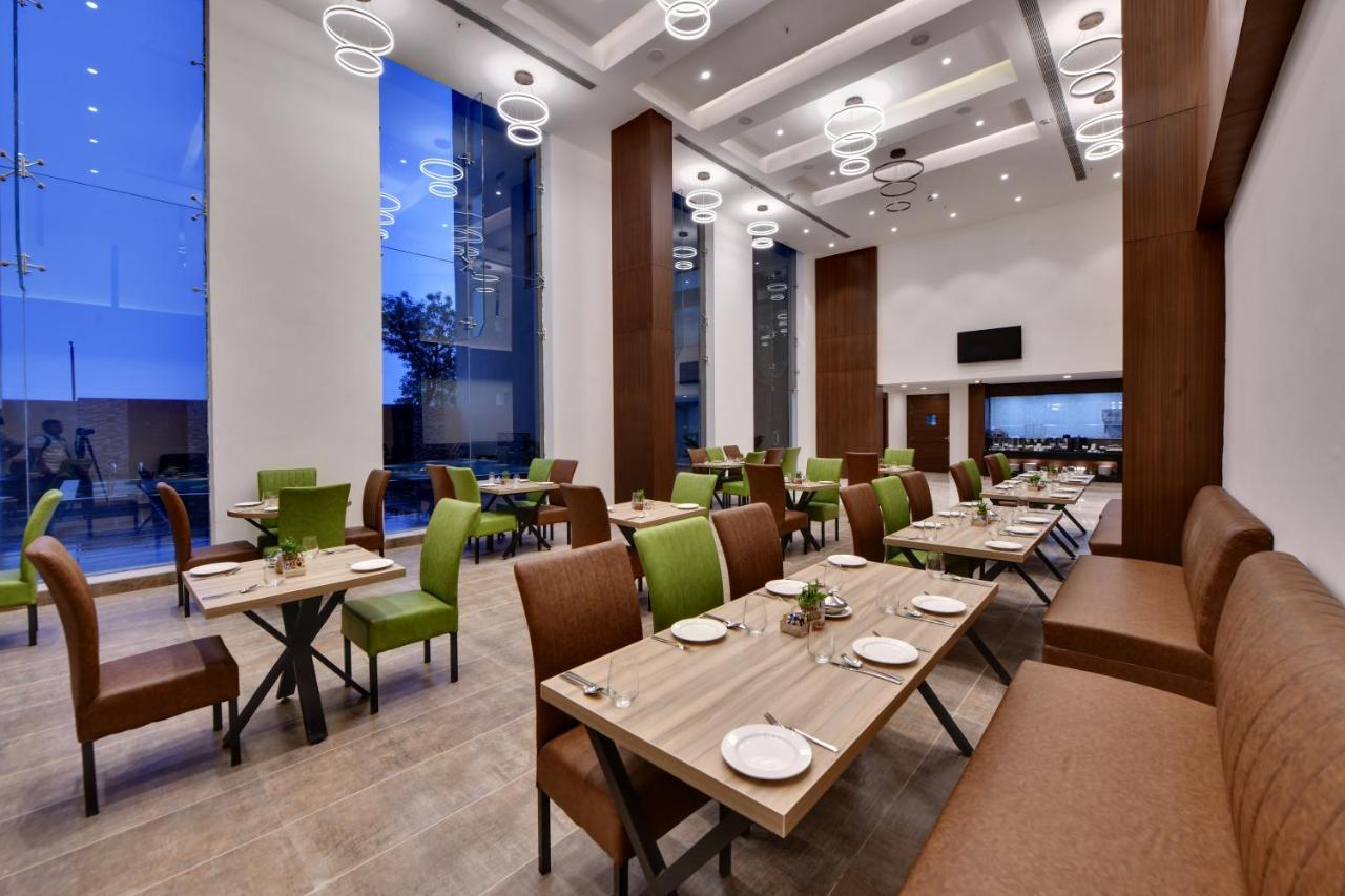 The Fern An Ecotel Hotel, Alwar Sariska Eksteriør bilde